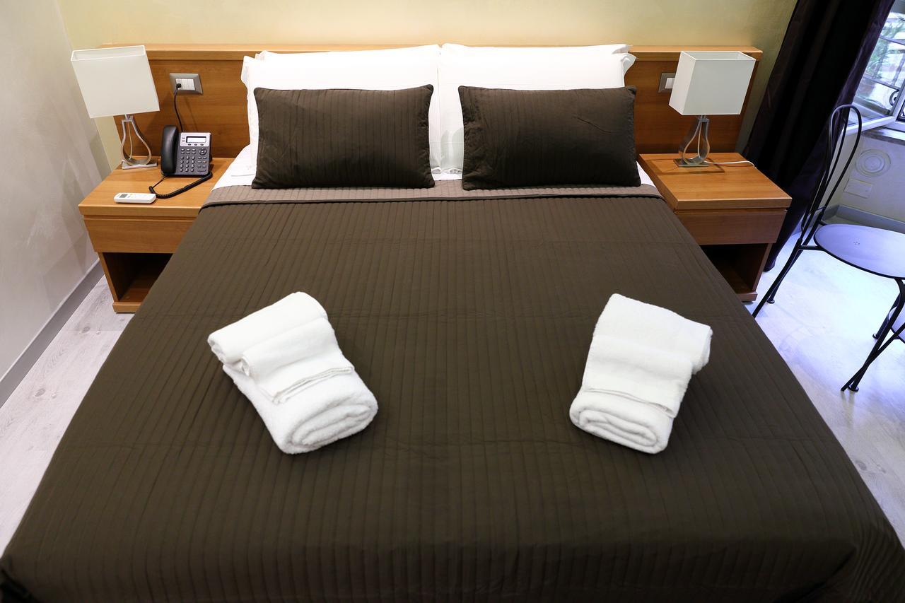 Mirko Luxury Inn Roma Exterior foto