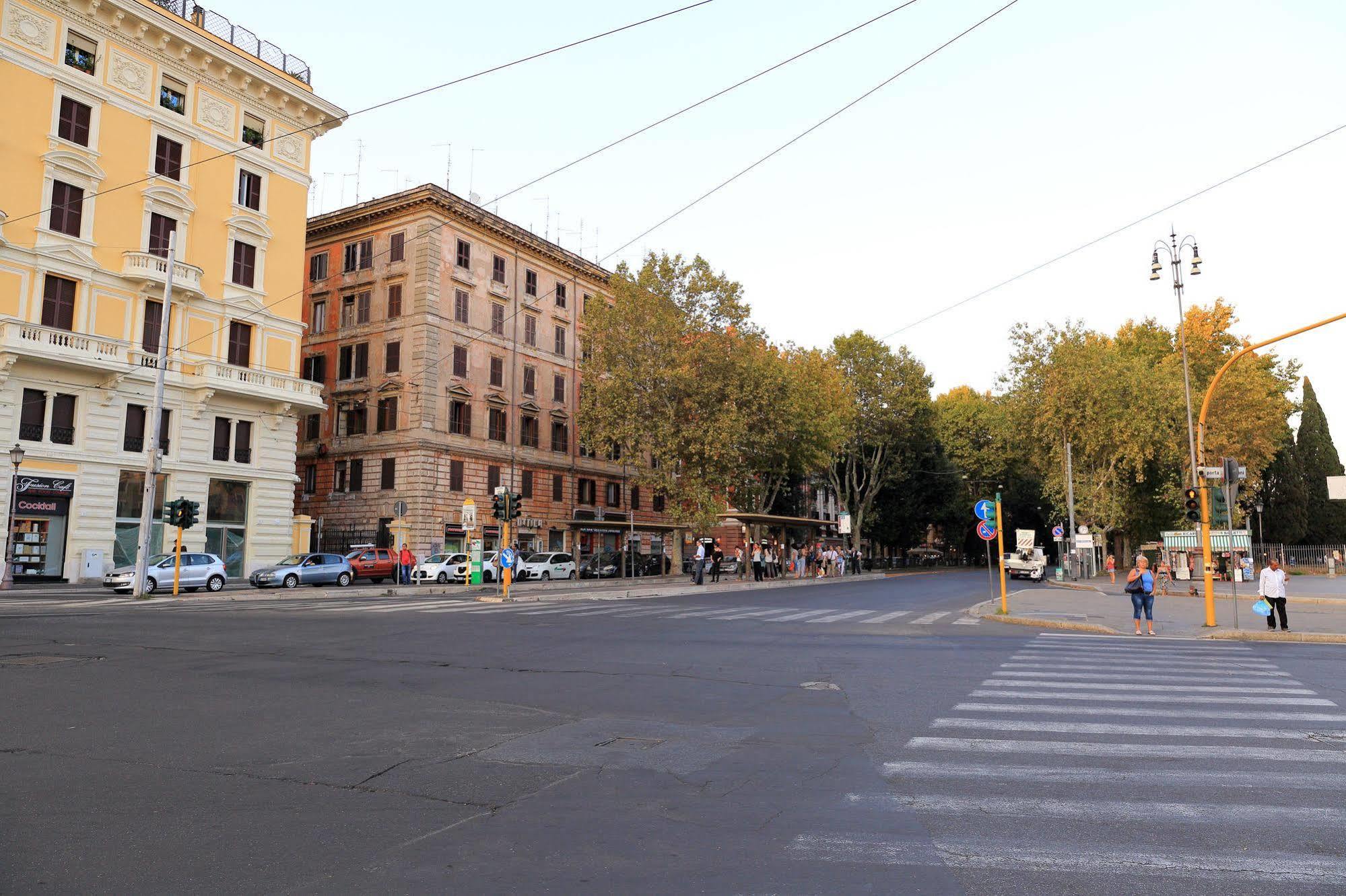 Mirko Luxury Inn Roma Exterior foto